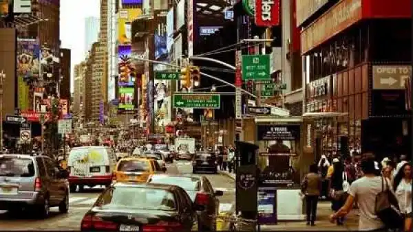 Hilarious! Check Out the Annoying Things Nigerians Do When They Visit Foreign Countries